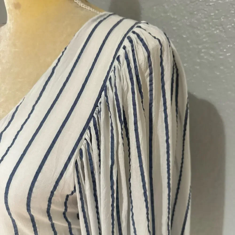 Zara White Striped Seersucker Balloon Sleeve Crop Top Size S White/Blue
